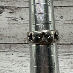 Stunning Silver Star Ring